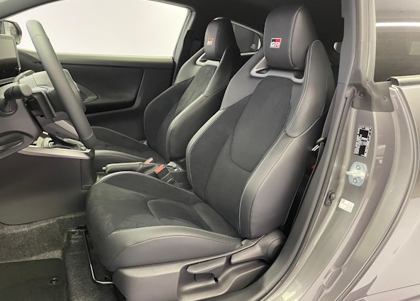 Vehicle image 8 Vehicle image 8