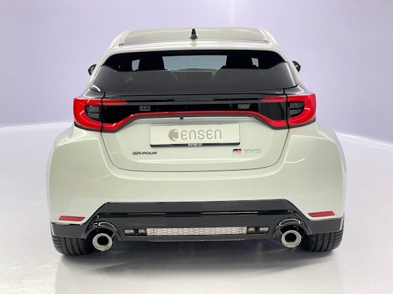 Vehicle image 3 Vehicle image 3