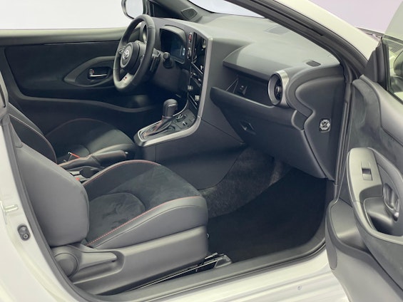 Vehicle image 7 Vehicle image 7