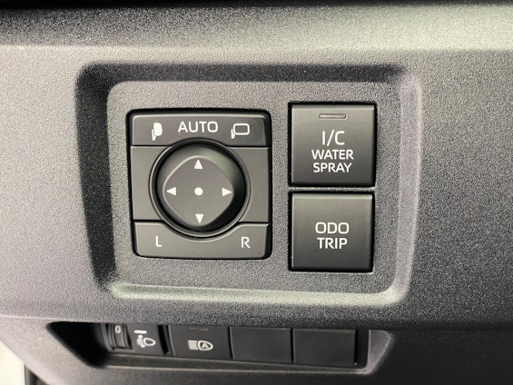 Vehicle image 14 Vehicle image 14