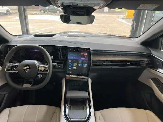 Renault Espace 1.2 E-Tech iconic