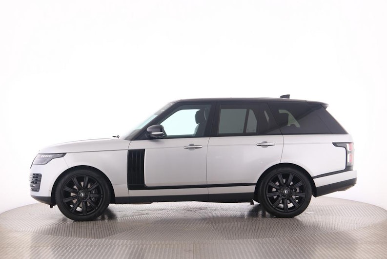 Vehicle image LAND ROVER RANGE ROVER