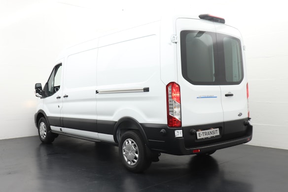 FORD E-Transit Van 390 L3H2 68kWh Trend 3