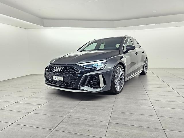 AUDI RS3 Sportback 2.5 TFSI quattro S-Tronic: Jetzt Probefahrt buchen!