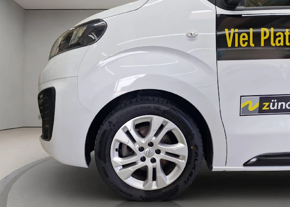 Fahrzeugbild 14 Fahrzeugbild 14