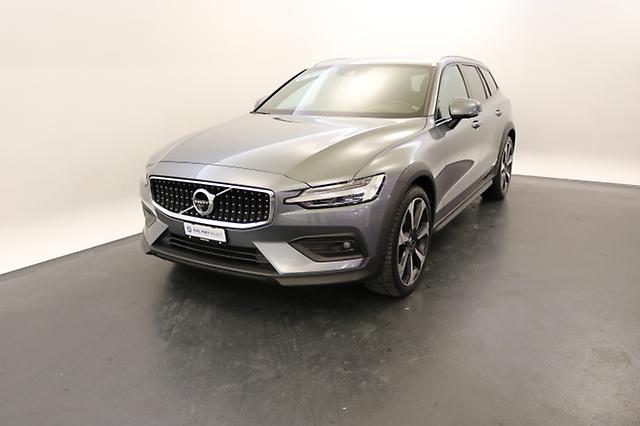 VOLVO V60 Cross Country 2.0 D4 AWD: Jetzt Probefahrt buchen!