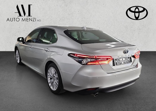 Vehicle image 4 Vehicle image 4