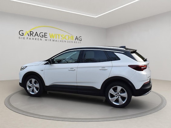 Vehicle image 6 Vehicle image 6