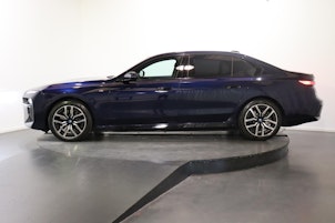 Vehicle image BMW i7 xDrive60