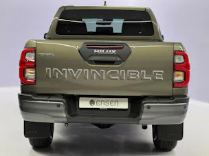 Toyota Hilux Double Cab.-Pick-up 2.8 D-4D 204 Invincible MHEV