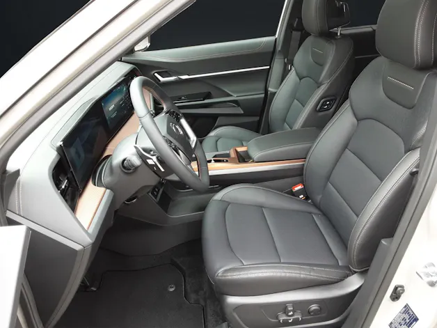 SsangYong Torres EVX Titanium