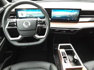 SsangYong Torres EVX Titanium