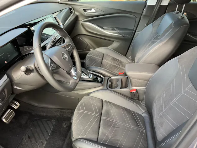 OPEL Grandland 1.2 T Elegance