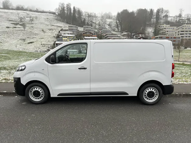 Fiat E-Scudo Kaw. L2 50 kWh Business Swiss Edition
