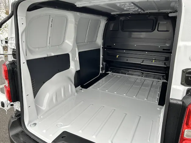 Fiat E-Scudo Kaw. L2 50 kWh Business Swiss Edition