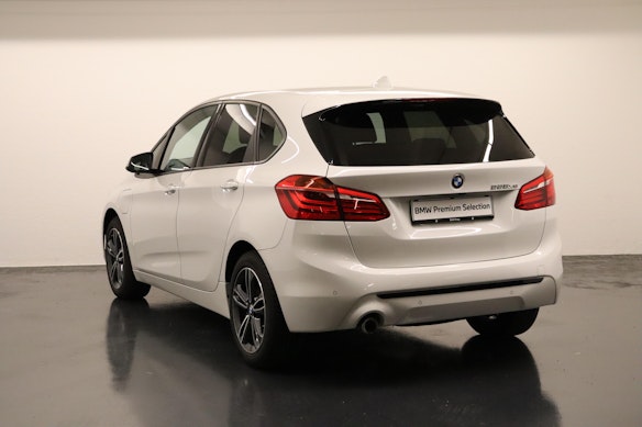 BMW 225xe Active Tourer 2