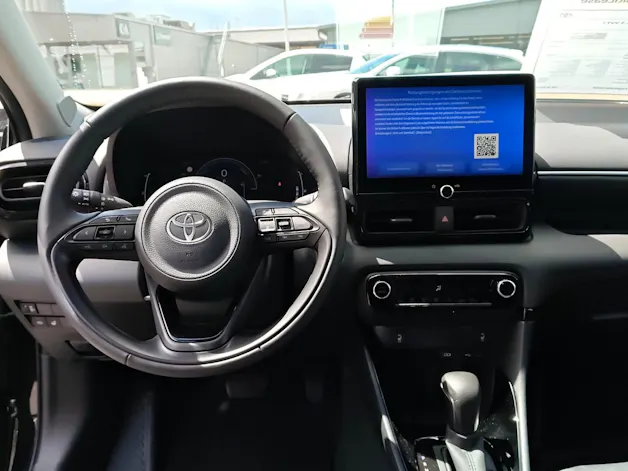Toyota Yaris 1.5 VVT-i HSD Trend