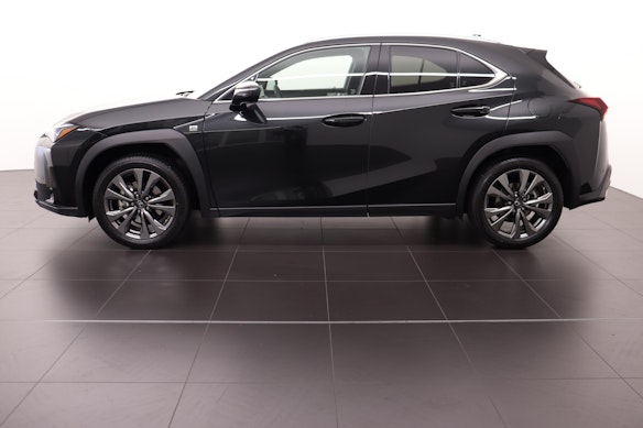 LEXUS UX 250h F-Line 3