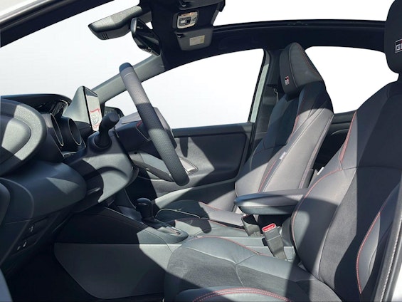 Vehicle image 8 Vehicle image 8