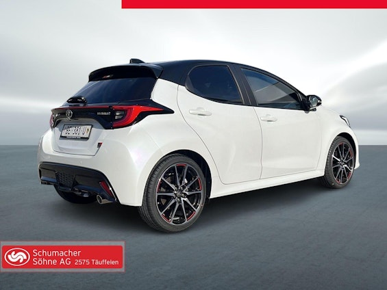 Vehicle image 4 Vehicle image 4