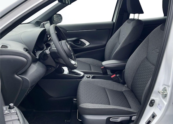 Vehicle image 8 Vehicle image 8