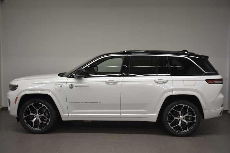 Vehicle image JEEP Grand Cherokee