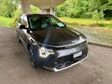 First vehicle image