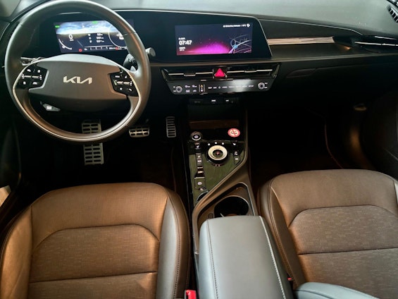 Vehicle image 7 Vehicle image 7