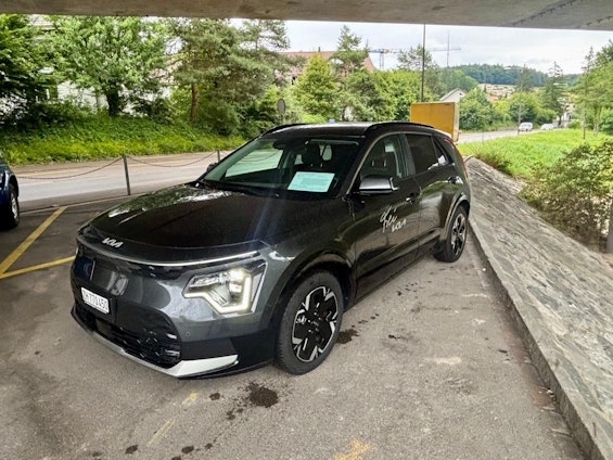 Vehicle image 2 Vehicle image 2