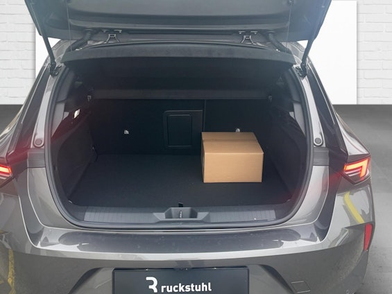 Vehicle image 12 Vehicle image 12