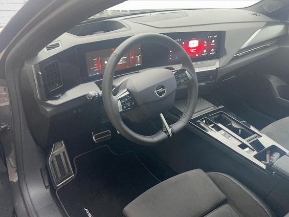 Vehicle image 5 Vehicle image 5