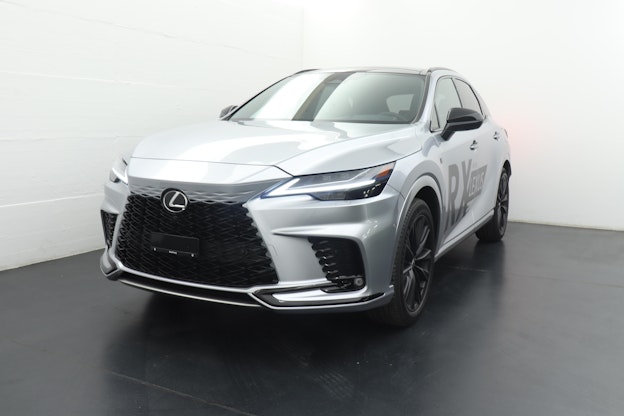 First vehicle image