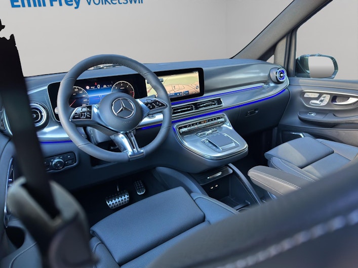 Vehicle image MERCEDES-BENZ V-CLASS