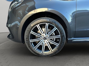 Vehicle image MERCEDES-BENZ V 300 d Exclusive lang Van