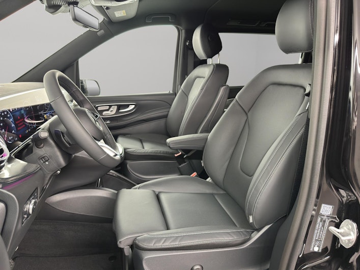 Vehicle image MERCEDES-BENZ V-CLASS