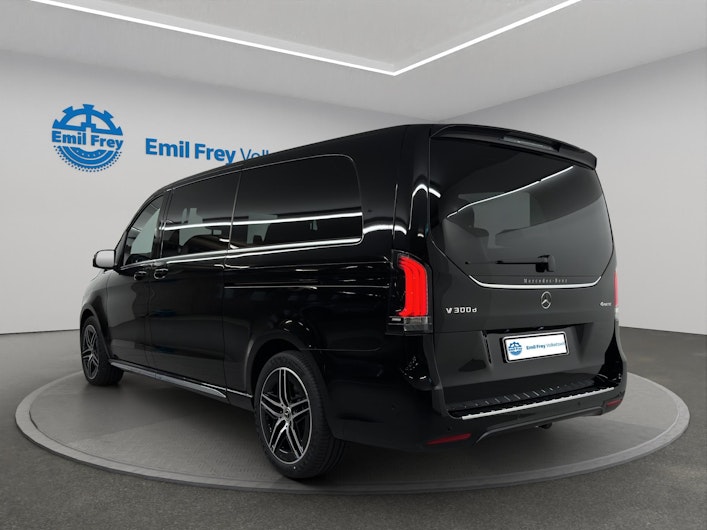 Vehicle image MERCEDES-BENZ V-CLASS