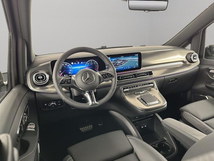 Vehicle image MERCEDES-BENZ V-CLASS