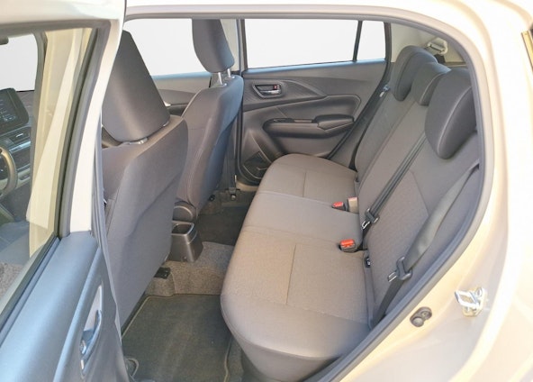 Vehicle image 5 Vehicle image 5