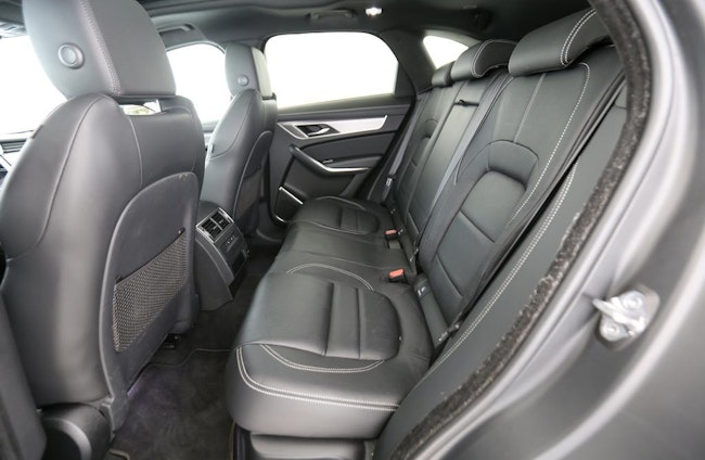 Vehicle image 10 Vehicle image 10