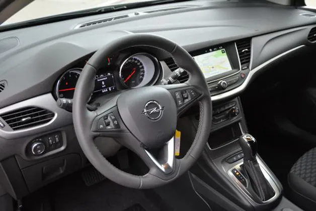 Opel Astra 1.4i Turbo Edition