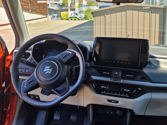 Vehicle image 5 Vehicle image 5