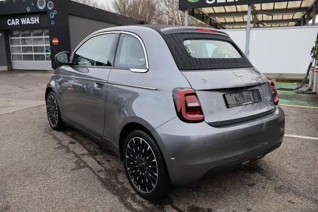 Fiat 500 Cabrio La Prima