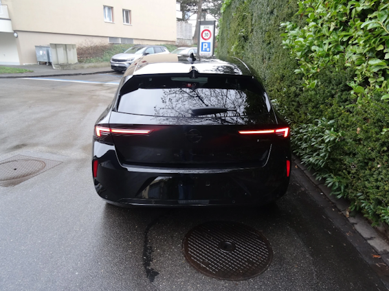 Vehicle image 4 Vehicle image 4