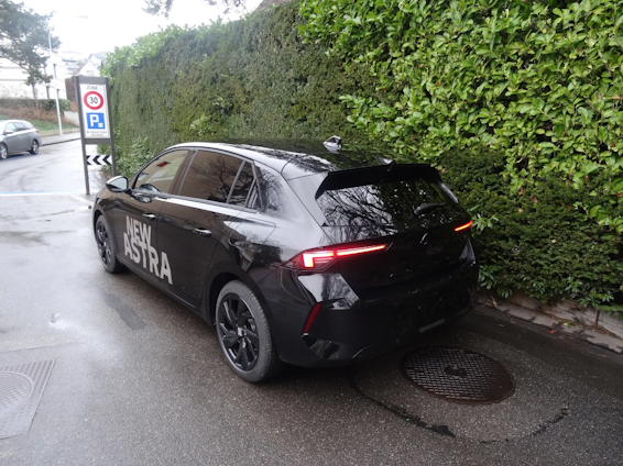 Vehicle image 16 Vehicle image 16