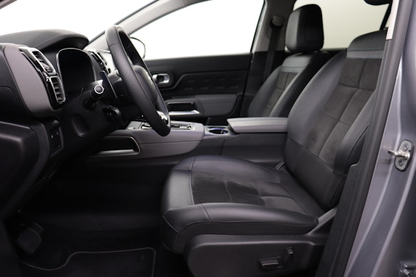 CITROEN C5 Aircross 1.6 Plug-in Hybrid Swiss Edition 2