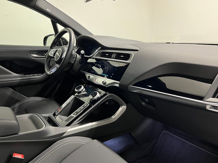 Vehicle image JAGUAR I-PACE