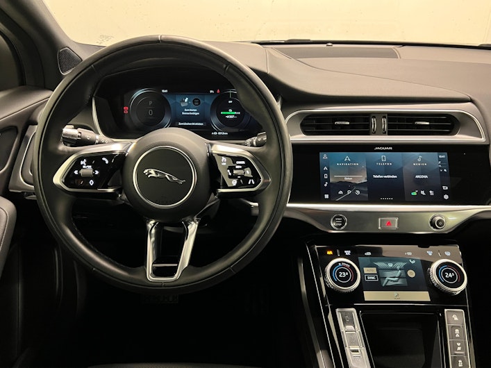 Vehicle image JAGUAR I-PACE