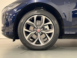 Vehicle image JAGUAR I-Pace EV400 S AWD