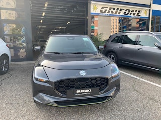 Vehicle image SUZUKI SWIFT 0