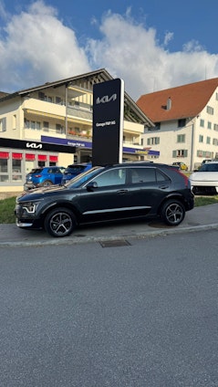 First vehicle image First vehicle image